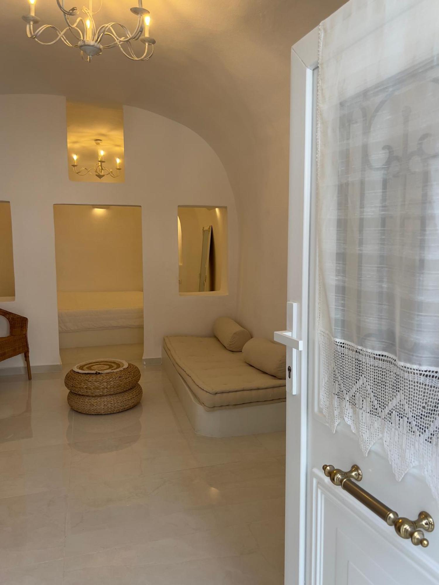 Cave Noelia Apartment Фира Екстериор снимка